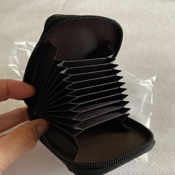 RFID blocking wallet - Picture 3 of 3